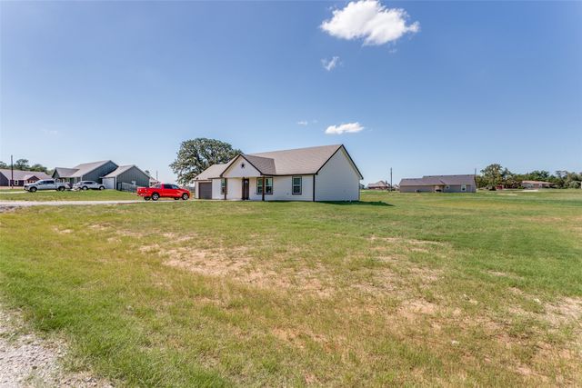 205 Altom Road, Springtown, TX 76082