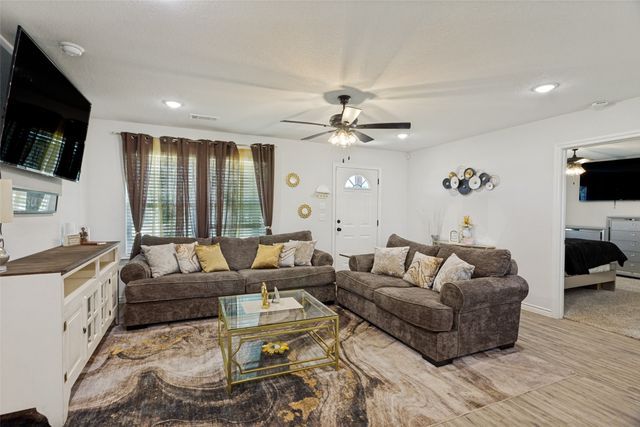 205 Altom Road, Springtown, TX 76082