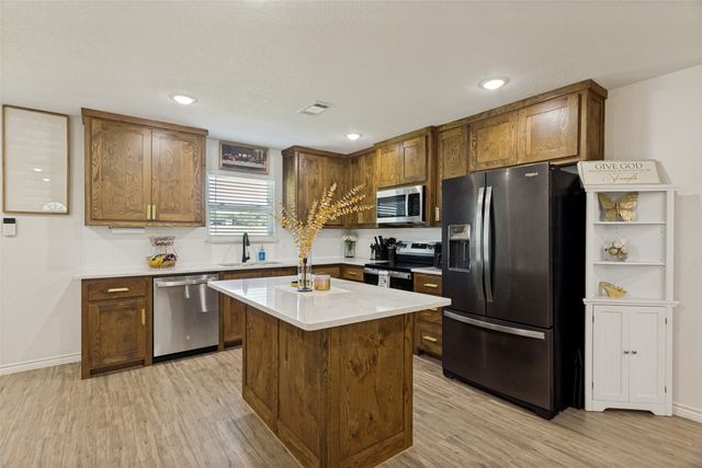 205 Altom Road, Springtown, TX 76082