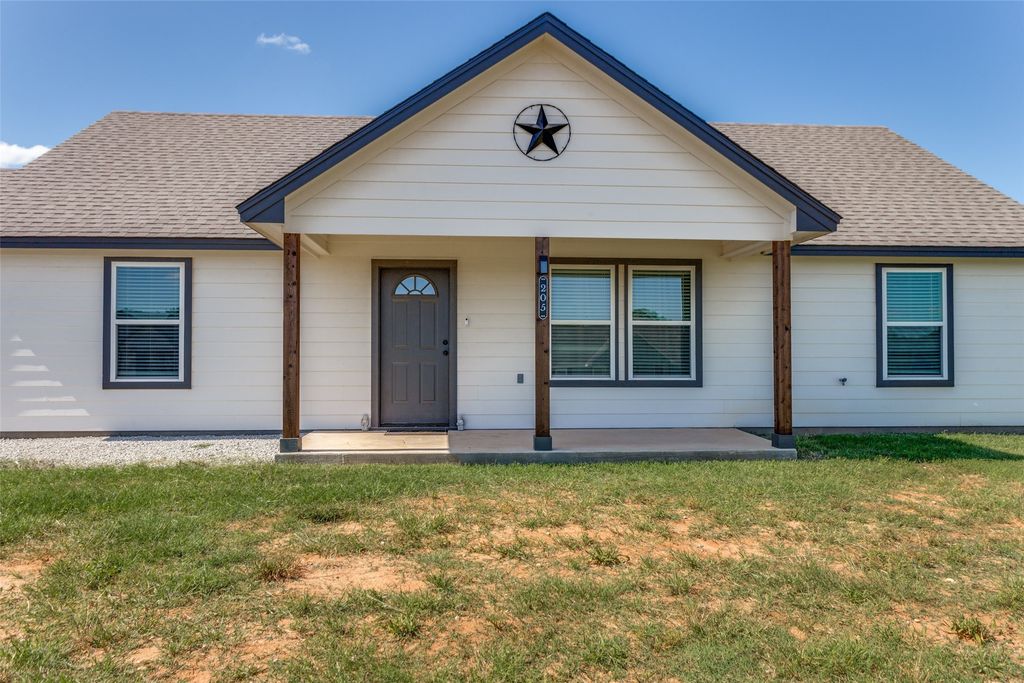 205 Altom Road, Springtown, TX 76082
