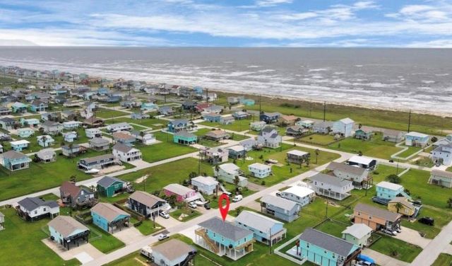 22814 Camino Street, Galveston, TX 77554