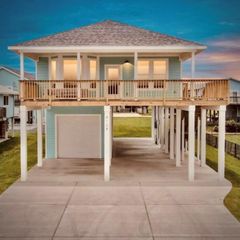 22814 Camino Street, Galveston, TX 77554