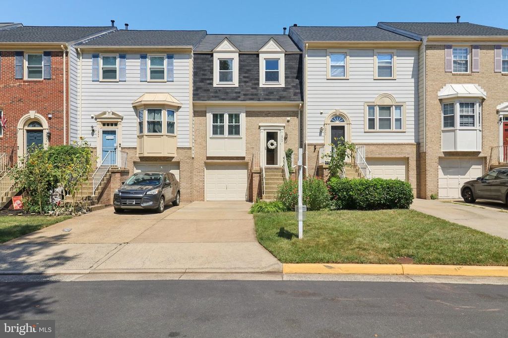 14542 EDDY CT, Centreville, VA 20120