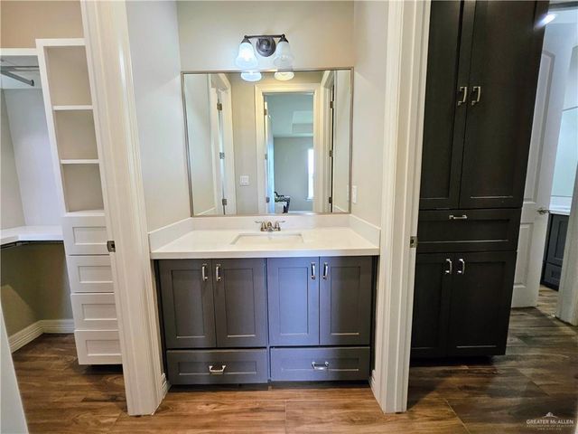 100 N Valencia Drive, Bayview, TX 78566