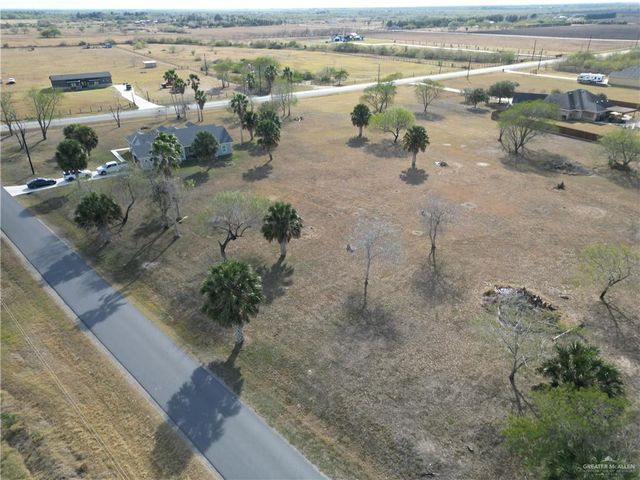 100 N Valencia Drive, Bayview, TX 78566