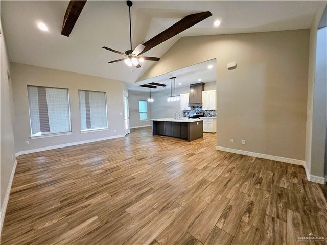 100 N Valencia Drive, Bayview, TX 78566