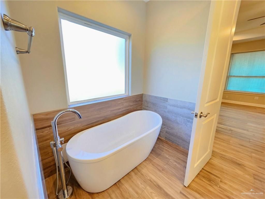 Image 10 of property listing at 100 N Valencia Drive, Bayview, TX 78566