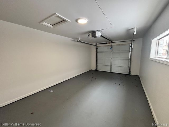 35140 School Street, Westland, MI 48185