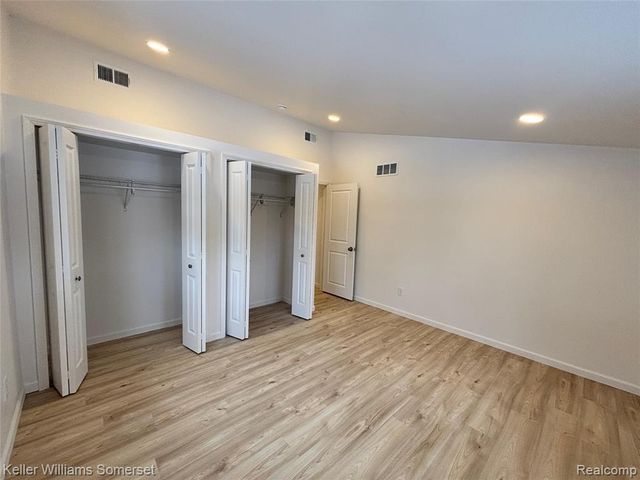 35140 School Street, Westland, MI 48185