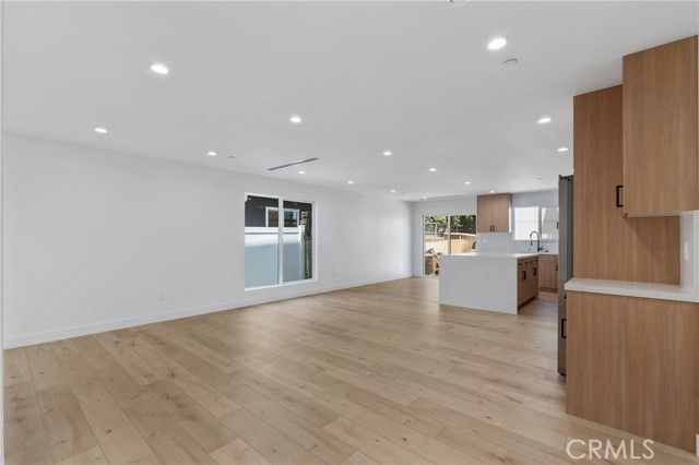 13901 Runnymede, Van Nuys (los Angeles), CA 91405