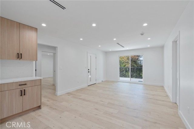 13901 Runnymede, Van Nuys (los Angeles), CA 91405