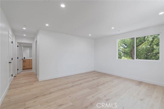 13901 Runnymede, Van Nuys (los Angeles), CA 91405