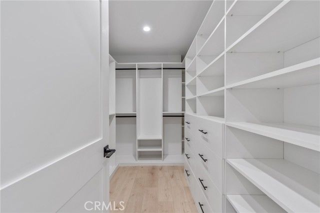 13901 Runnymede, Van Nuys (los Angeles), CA 91405