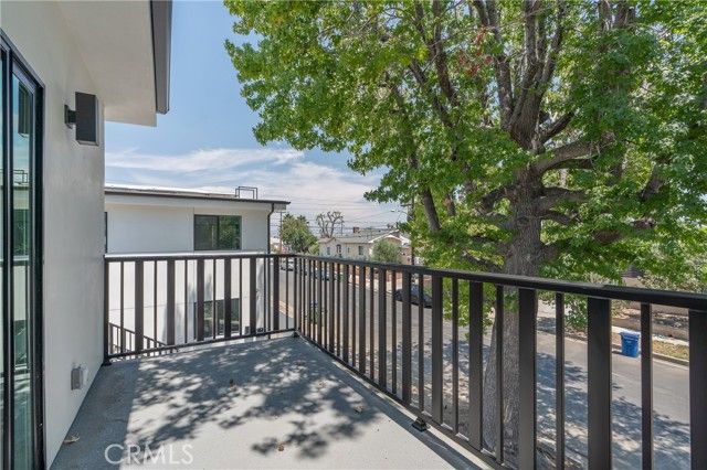 13901 Runnymede, Van Nuys (los Angeles), CA 91405