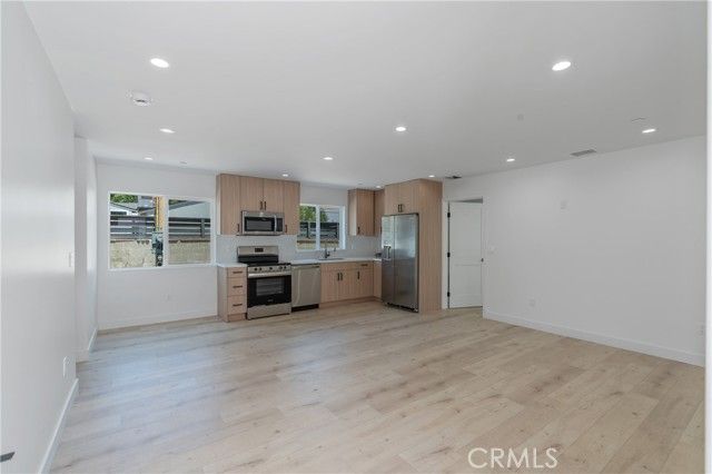 13901 Runnymede, Van Nuys (los Angeles), CA 91405