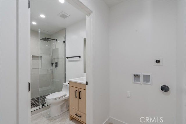 13901 Runnymede, Van Nuys (los Angeles), CA 91405