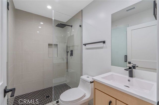 13901 Runnymede, Van Nuys (los Angeles), CA 91405