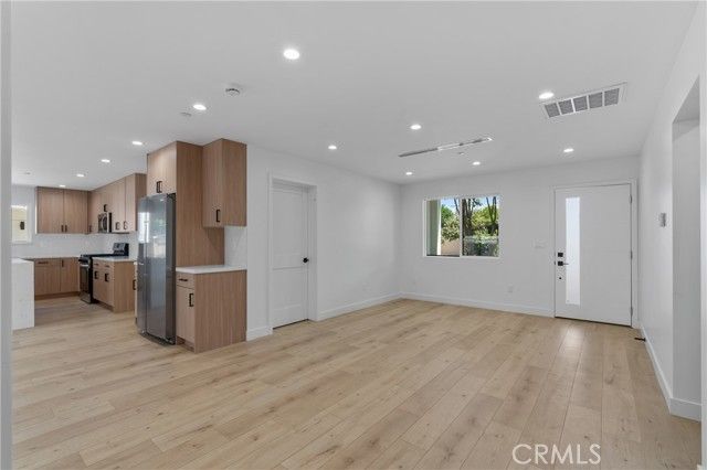 13901 Runnymede, Van Nuys (los Angeles), CA 91405