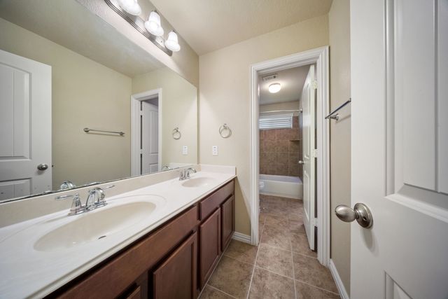 533 Shasta Street, Desoto, TX 75115