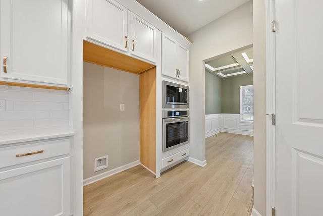 2931 Wyndham Village Drive, Opelika, AL 36804