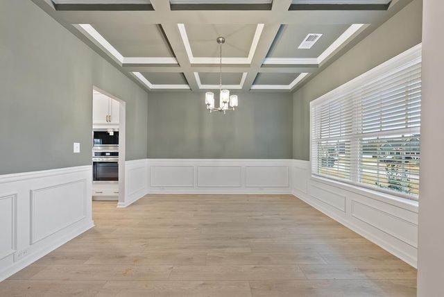 2931 Wyndham Village Drive, Opelika, AL 36804