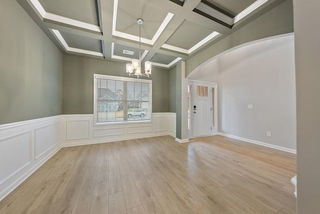 2931 Wyndham Village Drive, Opelika, AL 36804