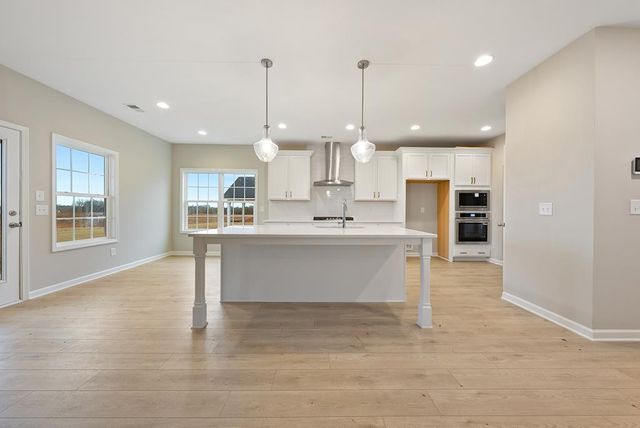 2931 Wyndham Village Drive, Opelika, AL 36804