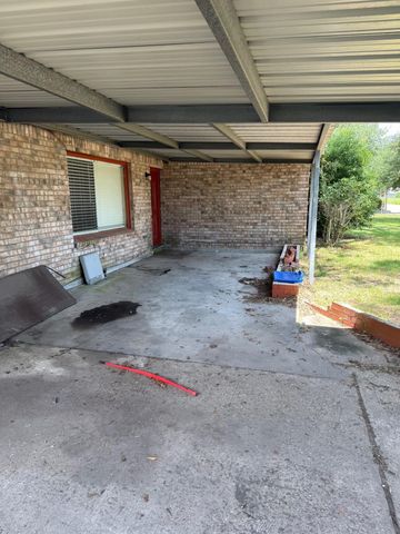 3410 Bowling Lane, Orange, TX 77630