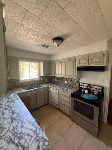 3410 Bowling Lane, Orange, TX 77630