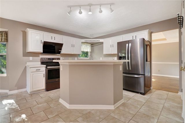 2232 Appleblossom Drive, Miamisburg, OH 45342
