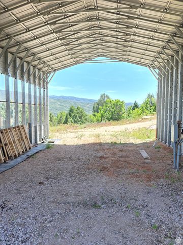 2924 N WATER CANYON AVE, Huntsville, UT 84317