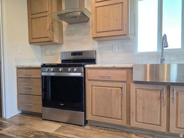 2924 N WATER CANYON AVE, Huntsville, UT 84317