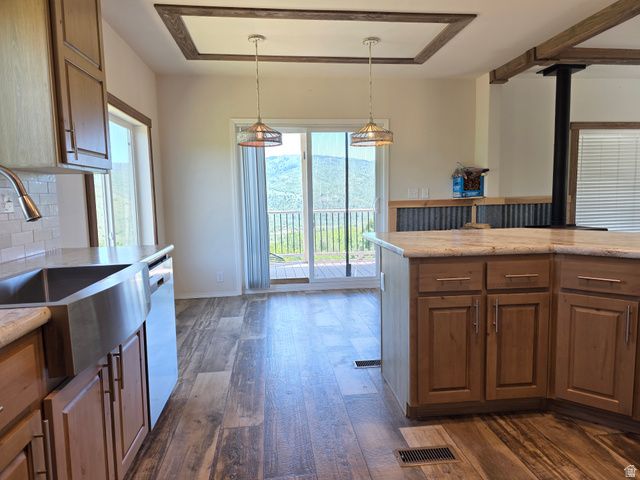 2924 N WATER CANYON AVE, Huntsville, UT 84317