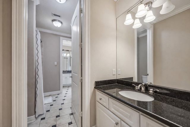 11610 Montmarte Boulevard, Houston, TX 77082