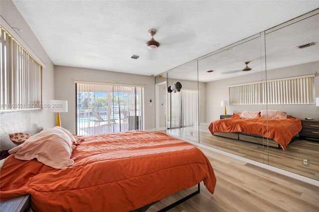 2752 NE 3rd St 0, Pompano Beach, FL 33062