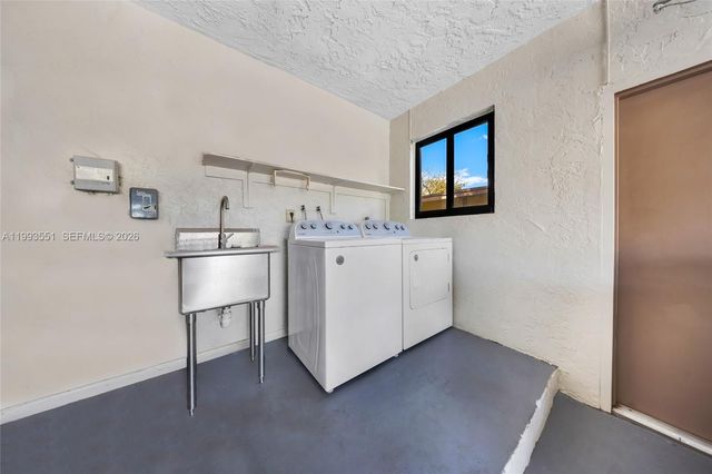 2752 NE 3rd St 0, Pompano Beach, FL 33062