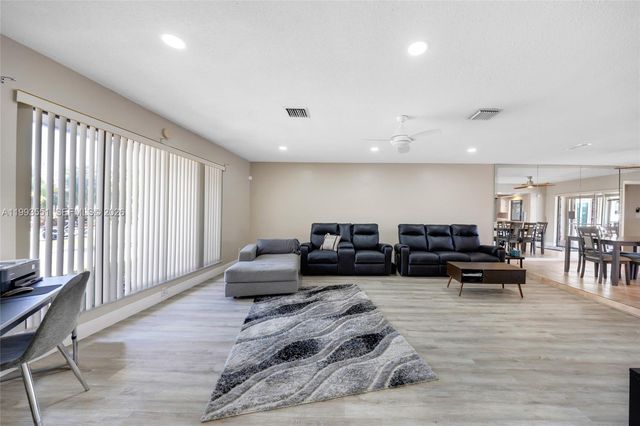 2752 NE 3rd St 0, Pompano Beach, FL 33062