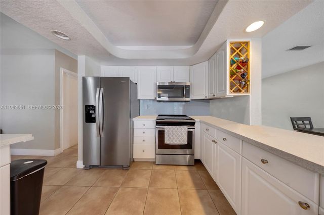 2752 NE 3rd St 0, Pompano Beach, FL 33062
