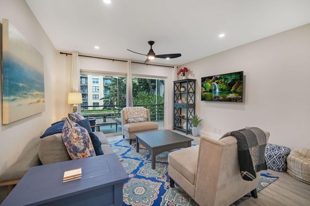 200 Waterway Drive S 209, Lantana, FL 33462