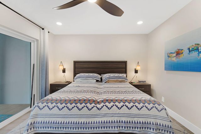 200 Waterway Drive S 209, Lantana, FL 33462