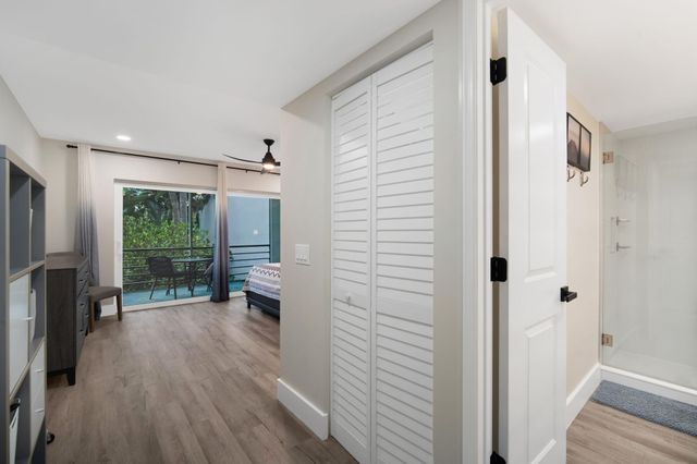 200 Waterway Drive S 209, Lantana, FL 33462