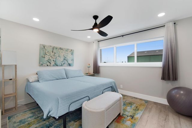 200 Waterway Drive S 209, Lantana, FL 33462