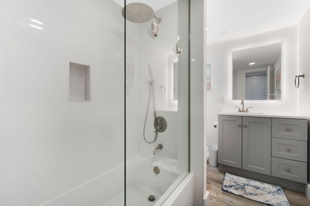 200 Waterway Drive S 209, Lantana, FL 33462