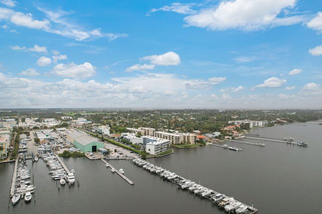 200 Waterway Drive S 209, Lantana, FL 33462