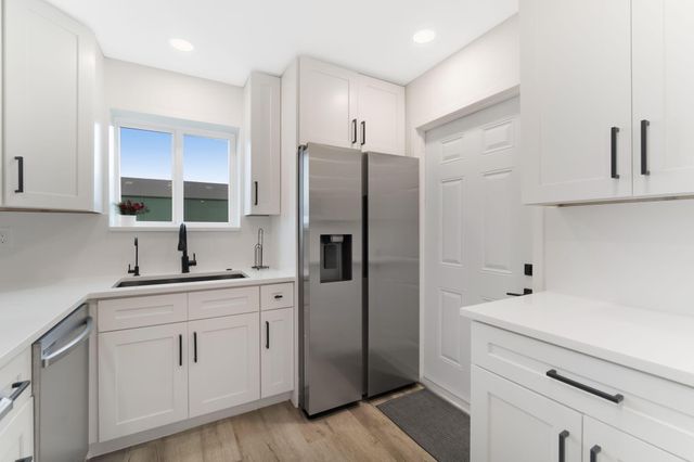 200 Waterway Drive S 209, Lantana, FL 33462