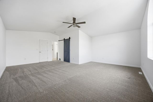 825 12th Avenue W, West Fargo, ND 58078