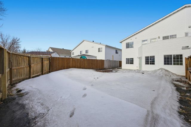 825 12th Avenue W, West Fargo, ND 58078
