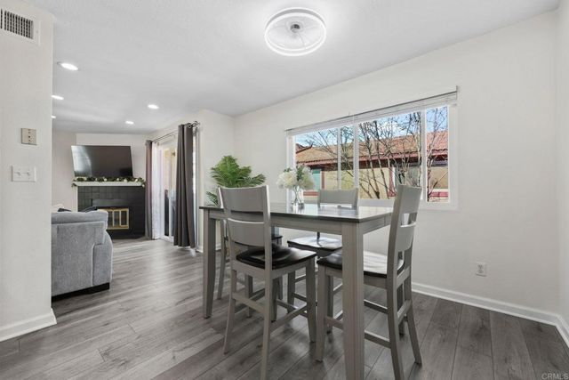 10794 Jeanne D, Santee, CA 92071