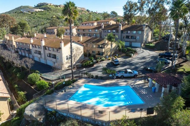 10794 Jeanne D, Santee, CA 92071