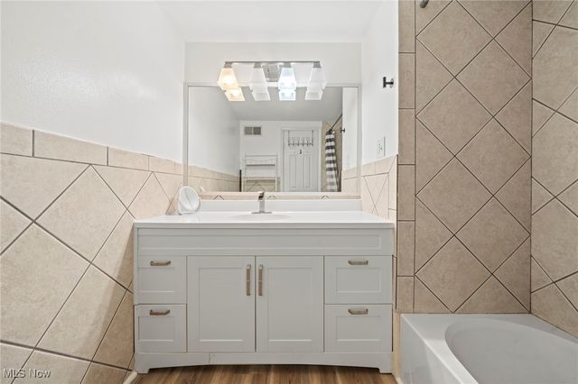 10404 N Church Drive 409, Cleveland, OH 44130